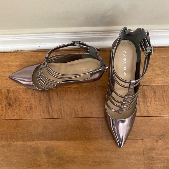 Yvanka trump metallic heels - Picture 2 of 7